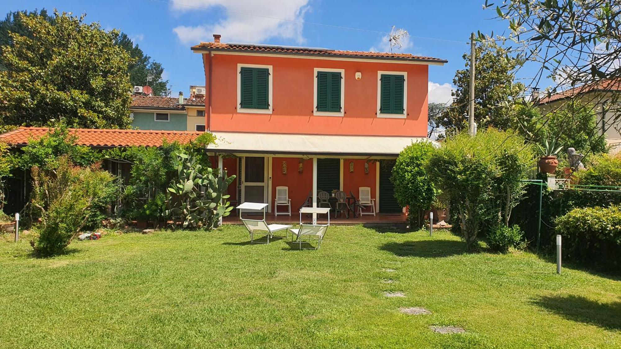 La Casa Delle Buone Letture Bahay bakasyunan
